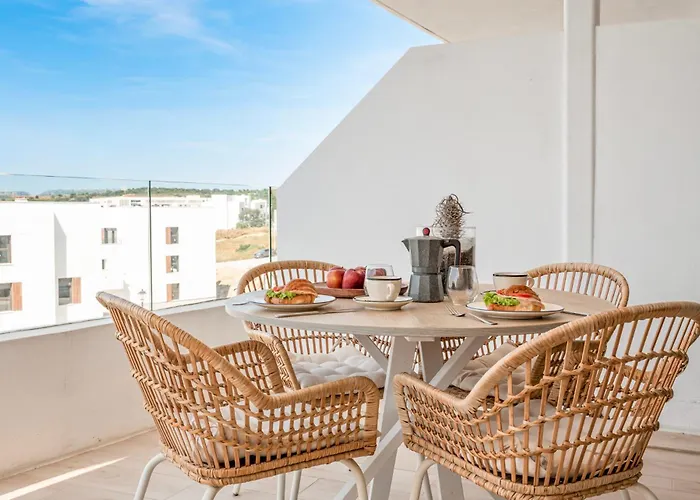 Getaway 2br W Sea View *