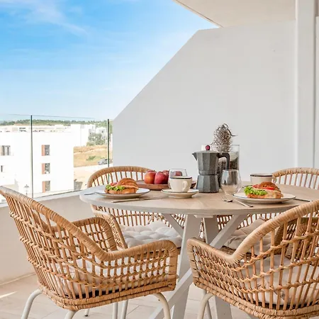 Getaway 2br W Sea View *